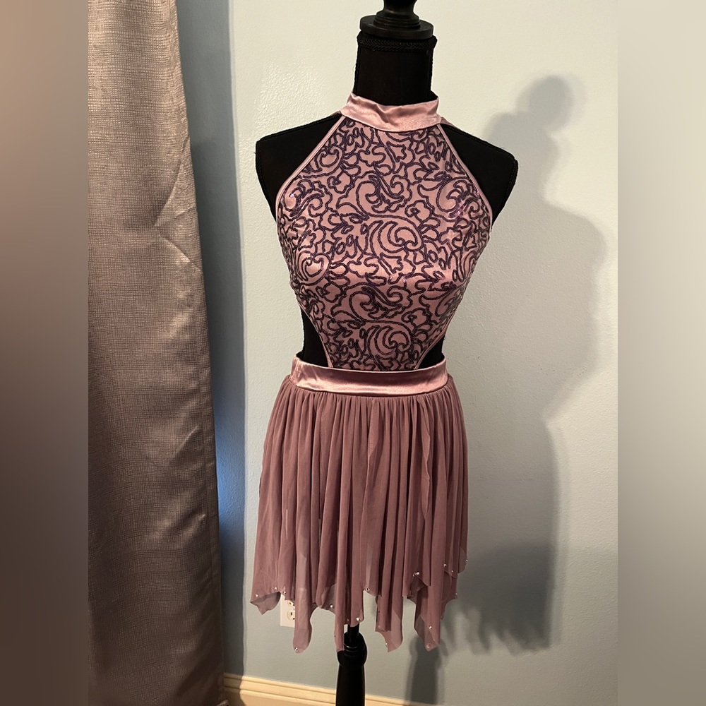Dance Costume by WEISSMAN size child XL
